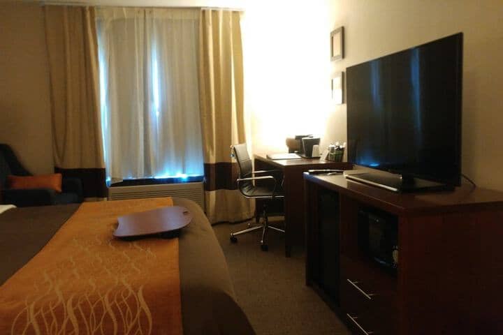 Room 33 of 59