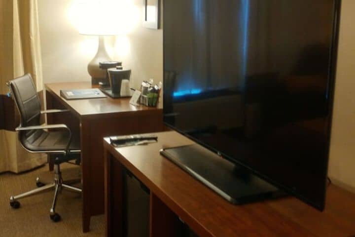 Room 32 of 59